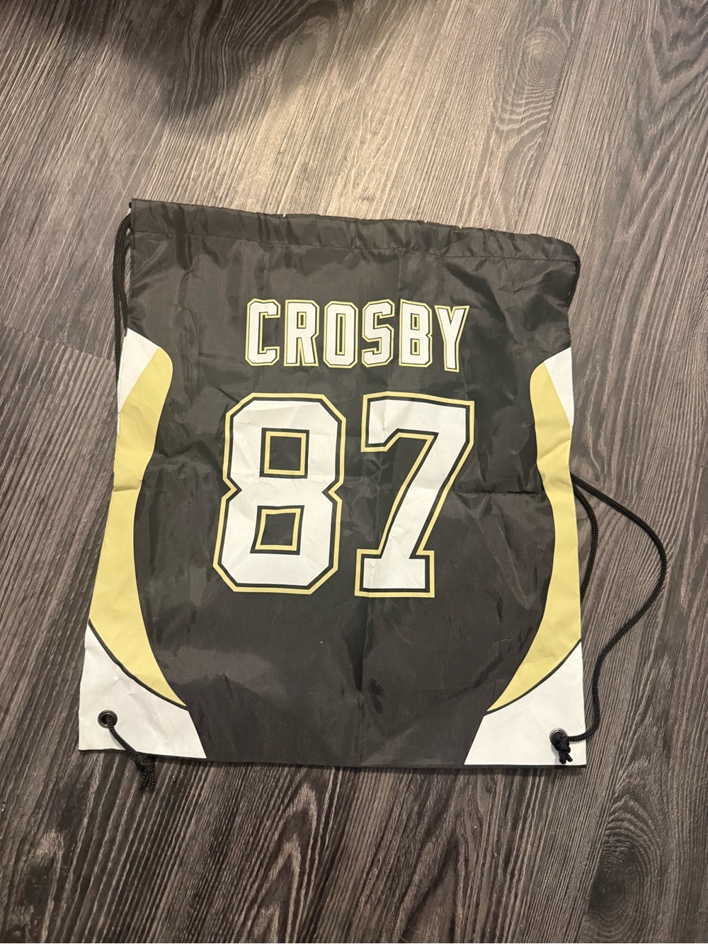 NWOT Pittsburgh Penguins - Crosby Black and Gold Drawstring Bag